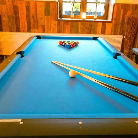 Haus Fuer 22 Personen Mit Aussensauna Und Hottub By Interhome Feriehus *